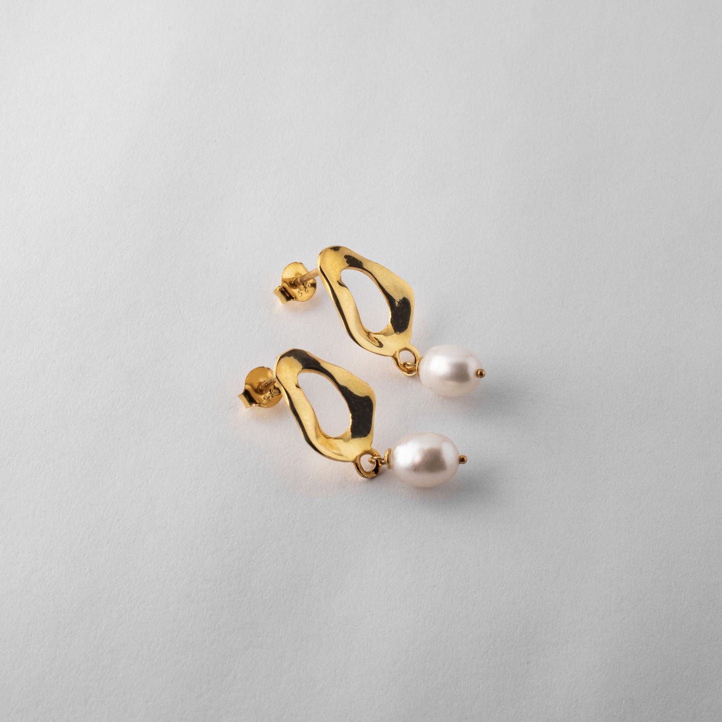 Pearl Drop Earring Gold