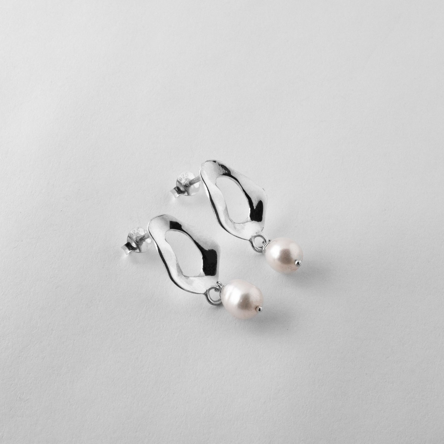 Pearl Drop Earring Silver